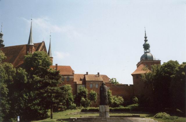 Frombork - Widok na wzg�rze katedralne